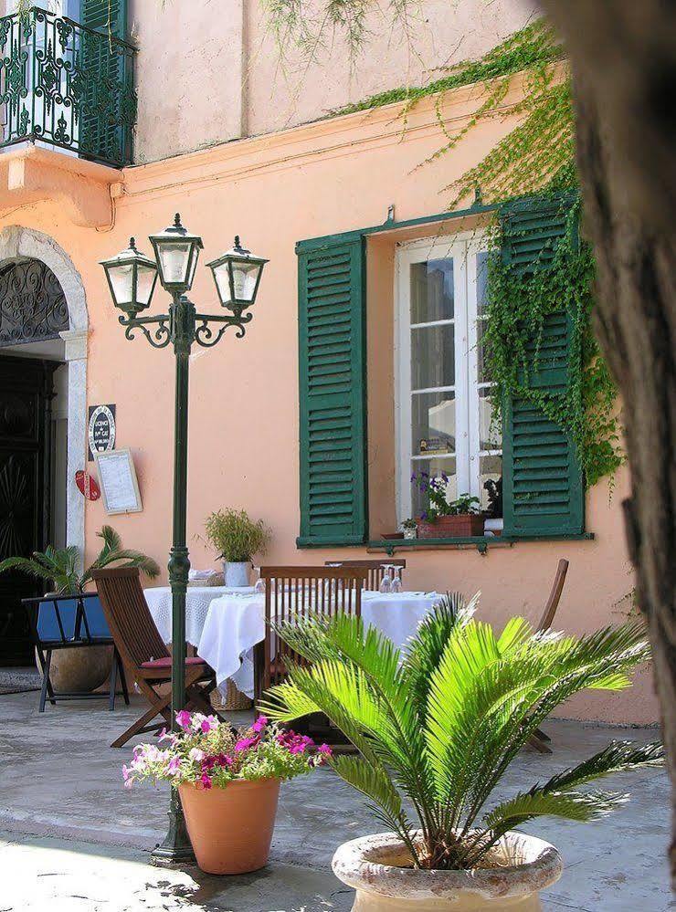 Hotel-Restaurant Le Vieux Moulin Чентури Экстерьер фото